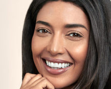 Load image into Gallery viewer, Velvet radiance concealer